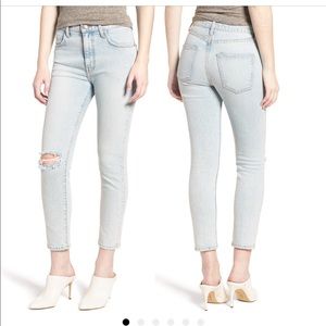 Current/ Elliot Vintage Cropped Slim Jean 27